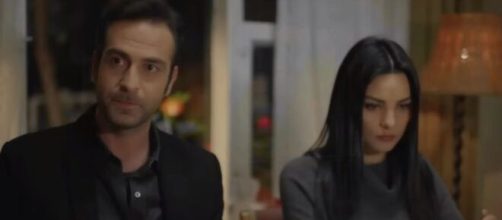 Hakan e Zeynep in una scena di Endless Love © Canale 5.