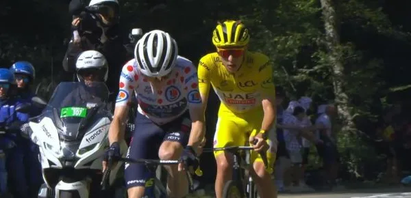 Jonas Vingegaard e Tadej Pogacar - Screenshot © Eurosport