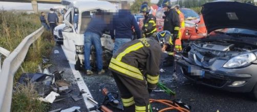 Incidente stradale nel territorio di Catanzaro - © Vigili del Fuoco