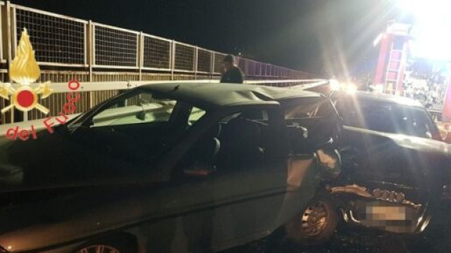 Incidente sulla Tangenziale Ovest a Catanzaro - &copy; Vigili del Fuoco