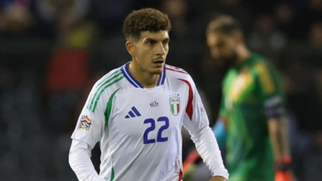 Giovanni di Lorenzo con la maglia della Nazionale &copy; Instagram