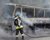 Autobus in fiamme a Reggio Calabria - © Vigili del Fuoco.