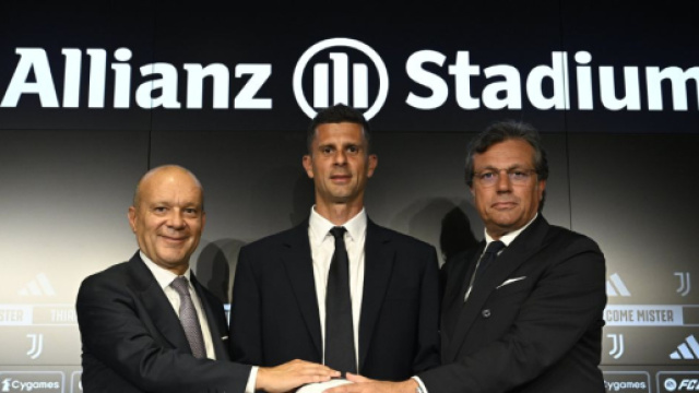 Maurizio Scanavino, Thiago Motta e Cristiano Giuntoli. Foto &copy; Juventus