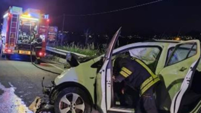 Incidente stradale a Catanzaro - &copy; Vigili del Fuoco.