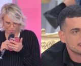 In foto Maria De Filippi e Alessio (screenshot © Mediaset)