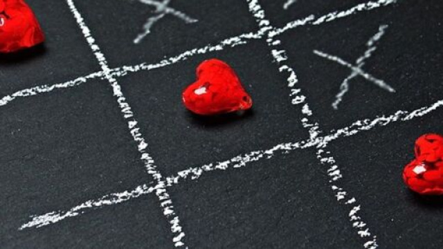 in foto tris di cuori rossi © pixabay.