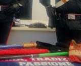 Le armi sequestrate dai Carabinieri ai tifosi del Crotone - © Carabinieri