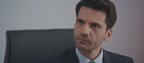 In foto, Ilgaz nella serie Segreti di famiglia © Mediaset.