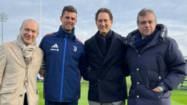 Maurizio Scanavino, Thiago Motta, John Elkann e Cristiano Giuntoli. Foto &copy; Sky Sport
