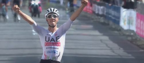 Jan Christen vittorioso al Giro d'Abruzzo - © YouTube Giro d'Italia.