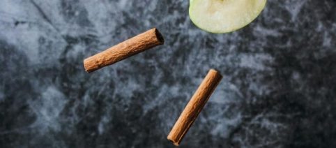 Torta di mele 'a modo mio' con Rum e mandorle