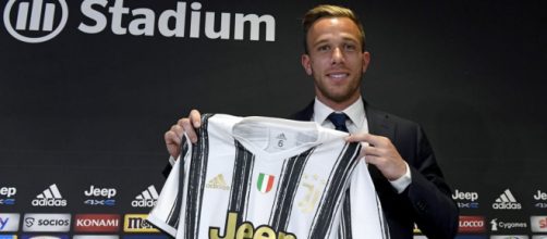 Arthur Melo, centrocampista della Juventus - © Juventus.Com