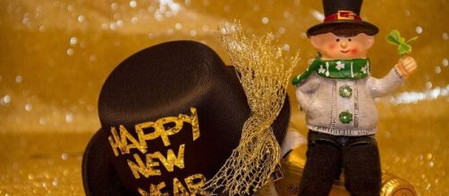 Cappello con la scritta Happy New Year © Pixabay.