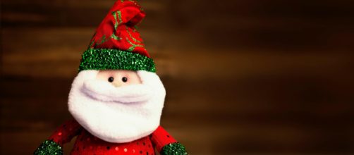 Babbo Natale in peluche - © Pexels