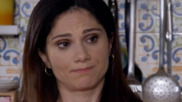 Rosa ripensa a Pino &copy; Un posto al sole Rai