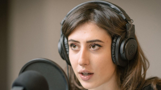 Cecilia Sala durante un intervento radiofonico © Chora Media