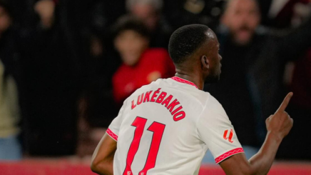 Lukebakio esulta dopo un goal &copy; Facebook