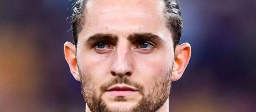 Calciomercato Inter, i nerazzurri preparano lo sgambetto alla Juve: idea Rabiot per giugno.