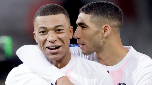 Kylian Mbappé et Achraf Hakimi au PSG (capture Twitter @panams75)
