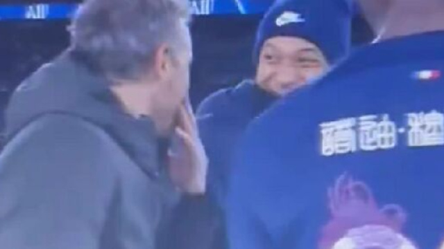 Kylian Mbappé et Luis Enrique (capture X @FASTER1107)