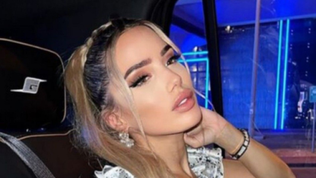 Manon Tanti en plein "craquage" au ski à cause de l'attitude désinvolte de son fils Tiago. (Instagram @manontanti)