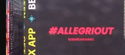 Juventus, l'hashtag #Allegriout compare persino sul video wall di Time Square