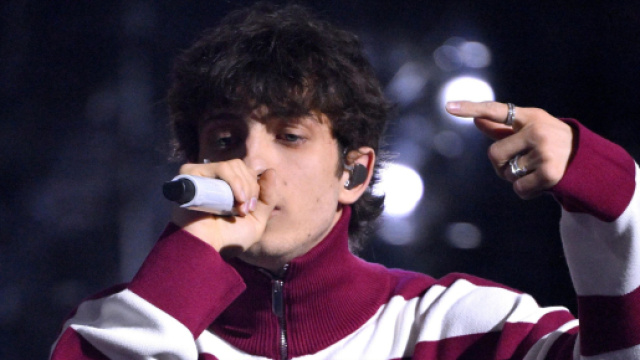 Sangiovanni si prende una pausa dopo Sanremo