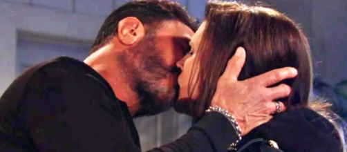 Beautiful spoiler Usa: Bill dichiara il suo amore per Sheila, Steffy e Finn sconvolti.