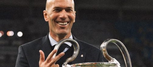 Juventus, un confidente di Zidane rivela: 'Tornerebbe in bianconero pure a piedi'