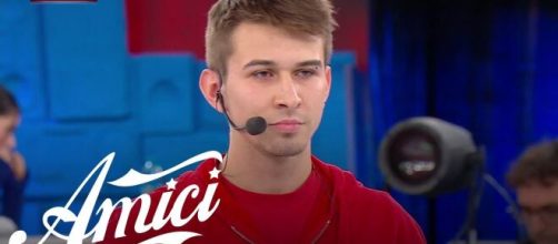 Amici23, puntata 25/2: Malia eliminato, ma riceve gli elogi di Madame.