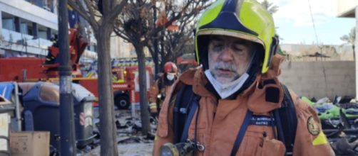 Políticos Y Vecinos Aplauden La Labor De Los Bomberos En El Incendio De ...