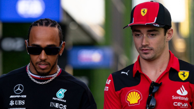 Hamilton contro Leclerc: il duello più bello di sempre si tingerà di rosso dalla prossima stagione