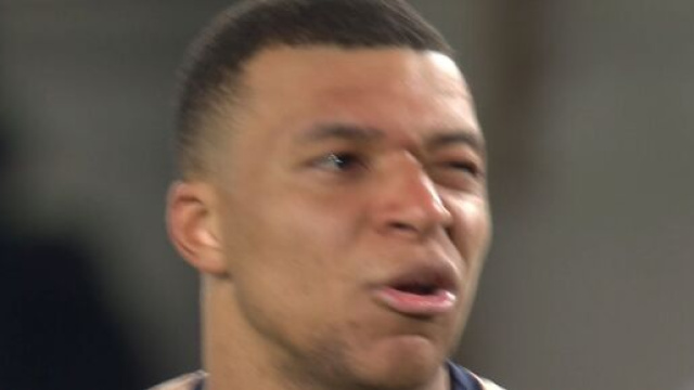 Mbappé en colère contre le public de Strasbourg. (screenshot @primevideo)
