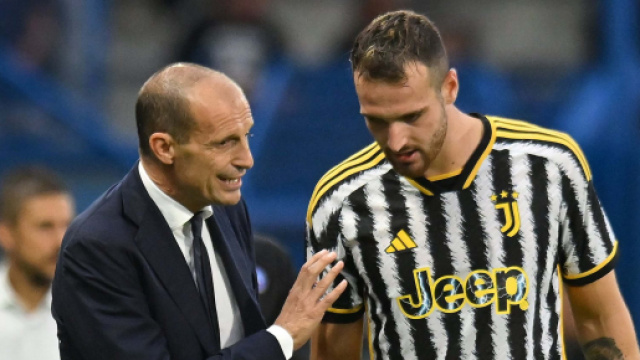 Da Gatti dell'Inter a Vlahovic sparito, i migliori sfott&ograve; social del Derby d'Italia.