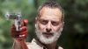 Andrew Lincoln diz ter visto 'Bridgerton' em preparação para 'The Walking Dead: The Ones Who Live'