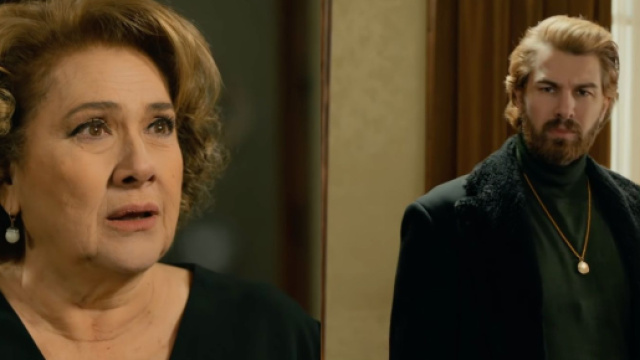 Terra amara - Hülya Darcan (Lütfiye) e Furkan Palalı (Fikret).