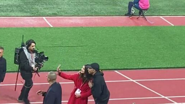 Mbappé sorti à la pause de Monaco-PSG. (screenshot Twitter @Alexis92__)