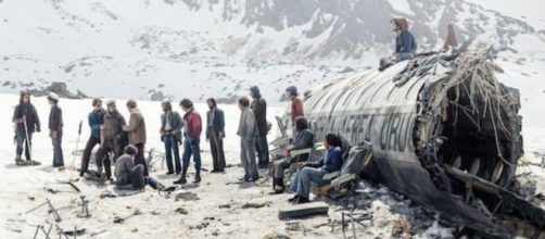'La Sociedad de la Nieve' relata la historia de un accidente aéreo en Los Andes en 1972 (Captura de pantalla de Netflix)