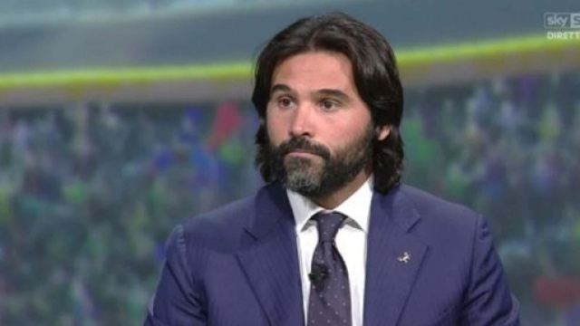 Lele Adani: 'L'Inter è una macchina, la Juve non può avere gli obiettivi del Bologna'.