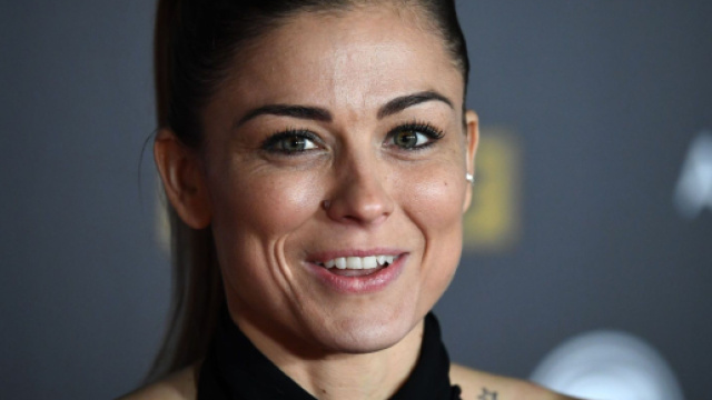 Laure Boulleau tour sourire (capture X @GoalFrance)