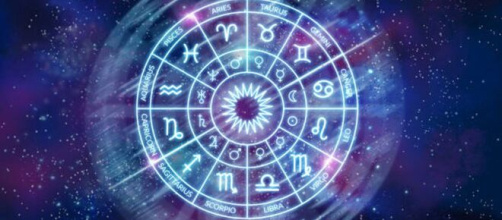 La ruota dello zodiaco (© pixabay).