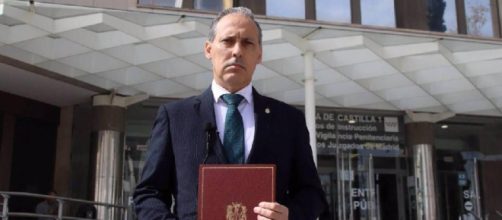 Eugenio Ribón, decano del Ilustre Colegio de la Abogacía de Madrid presentó la denuncia ante el Juzgado de Instrucción (X @icam_es)