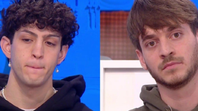 Gli allievi Mida e Holden - screenshot Amici &copy; Canale 5.