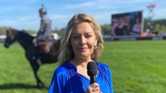 Le nouveau premier ministre a surpris la journalist sportive chez elle (capture Instagram @carine.galli)