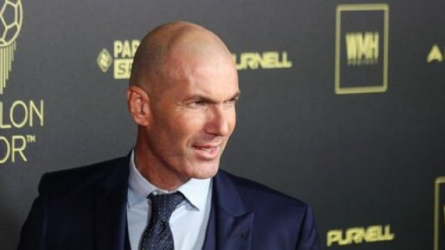 Zinedine Zidane au gala du Ballon d'Or (capture X @footmercato)