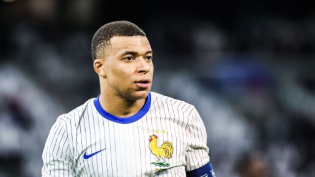 Mbappé vivement critiqué par Dugarry. (screenshot Twitter @actufoot)