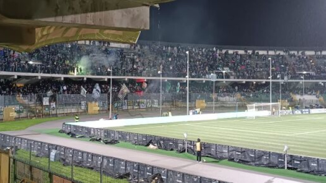 Serie C, l'Avellino sconfigge il Catania per 5-2 e sale a 53 punti.