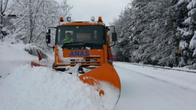 In foto un mezzo della societ&agrave; &copy; Anas.