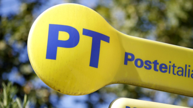 Insegne di un ufficio postale © Poste italiane.