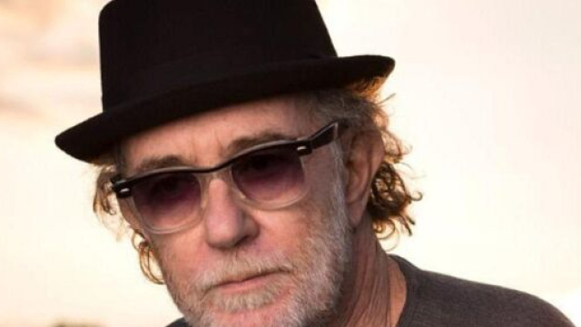 De Gregori nel 2018 © profilo Facebook ufficiale di Francesco De Gregori.